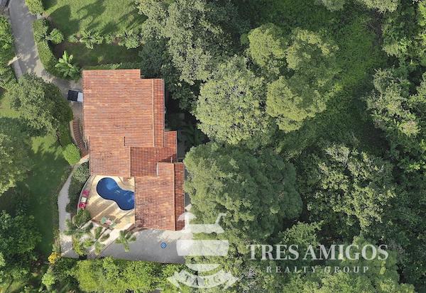 Aerial view of a Costa Rica home